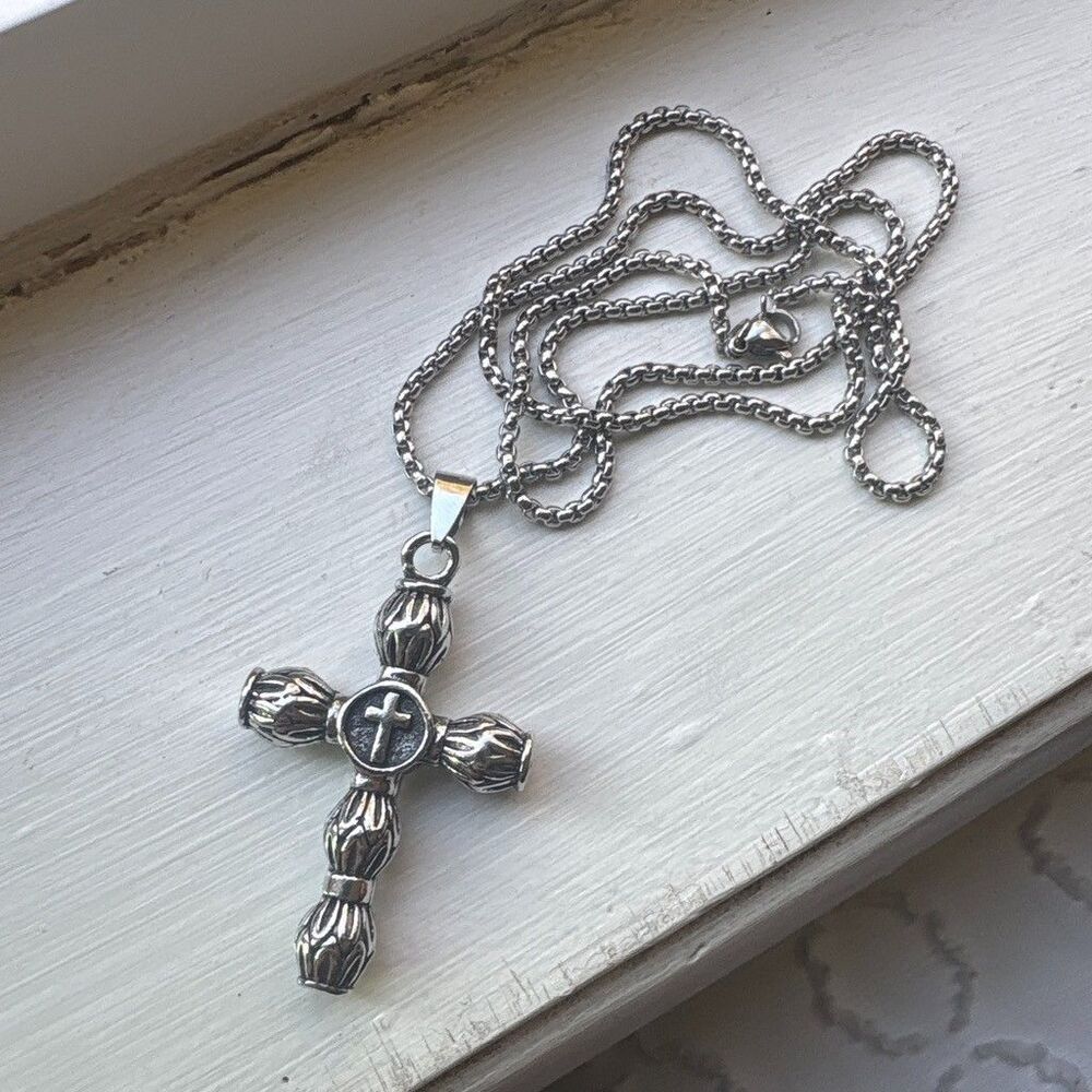 28" Gothic Cross Pendant Necklace Stainless Steel Chain Budded Punk Biker Alt